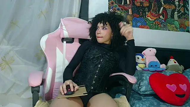 bettyboo2801 online show from 04-07-26, 05:30