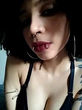 Snapshot of bettyboo2801 chatting on 05-01-26, 10:03 bettyboo2801 online show from 05-01-26, 10:03