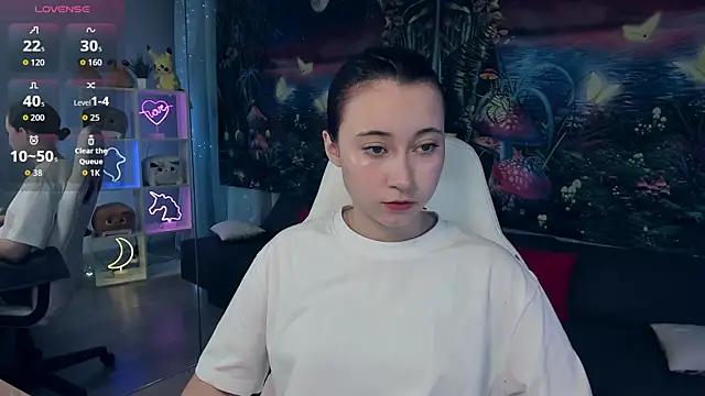 ClaraParks online show from 09-15-25, 05:57