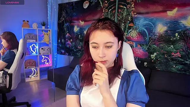 ClaraParks online show from 10-30-25, 06:41