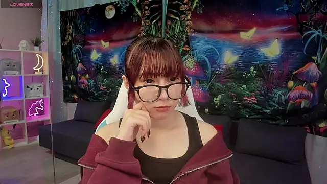 ClaraParks online show from 11-15-25, 04:47