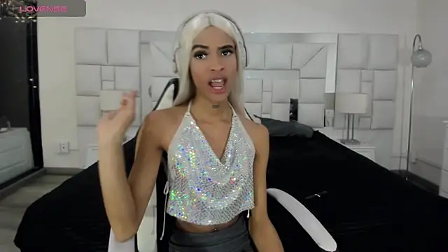 Dahlia Moss online show from 11-29-25, 03:31