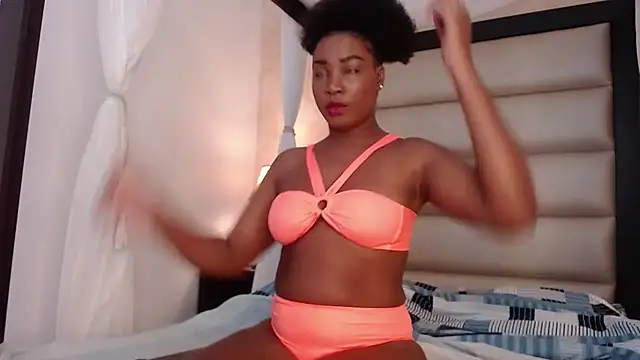 AvaLucci online show from 10-18-25, 12:39