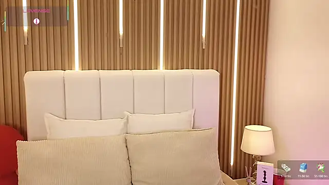 Dulcey  online show from 02-17-26, 03:58