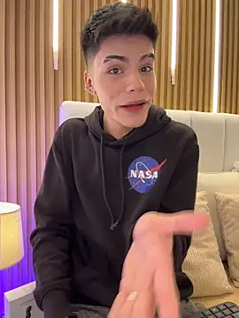 Dulcey  online show from 04-27-26, 11:03