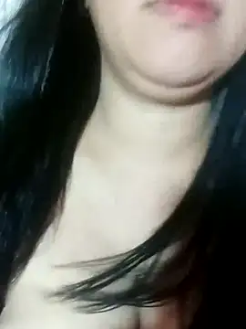 Snapshot of hotolivia34 chatting on 10-21-25, 03:40 hotolivia34 online show from 10-21-25, 03:40