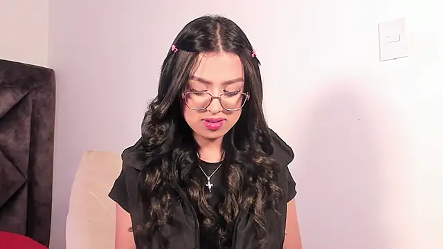 SamanthaRivas  online show from 09-12-25, 09:59