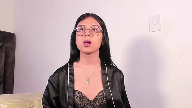 SamanthaRivas  online show from 09-21-25, 09:38