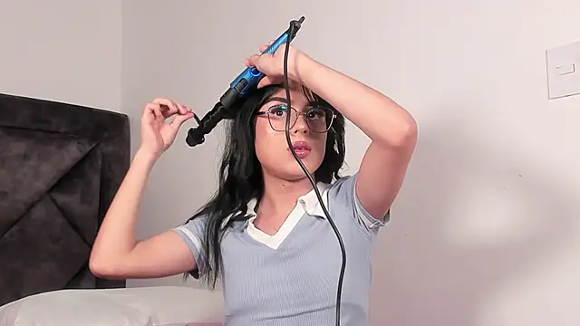 SamanthaRivas  online show from 09-26-25, 11:31