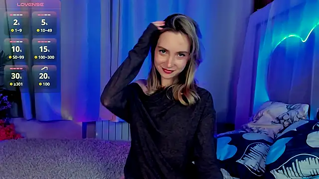 Snapshot of EllaBloom chatting on 12-03-25, 03:43 EllaBloom online show from 12-03-25, 03:43