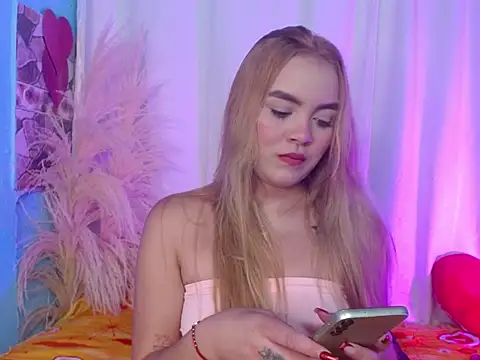 Snapshot of Miaa_rosses3 chatting on 10-01-25, 11:44 Miaa rosses3 online show from 10-01-25, 11:44