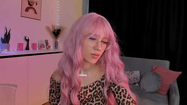 Snapshot of EvaBllake chatting on 10-06-25, 05:16 EvaBllake online show from 10-06-25, 05:16