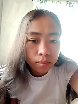 Snapshot of SweetMissPinay18 chatting on 01-15-26, 12:37 SweetMissPinay18 online show from 01-15-26, 12:37