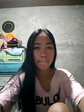 Snapshot of SweetMissPinay18 chatting on 05-23-26, 02:10 SweetMissPinay18 online show from 05-23-26, 02:10