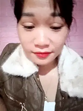 Snapshot of Maimai00 chatting on 10-22-25, 02:56 Maimai00 online show from 10-22-25, 02:56