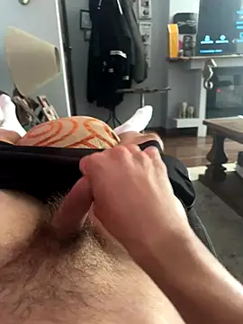 Snapshot of hools91 chatting on 10-13-25, 09:20 hools91 online show from 10-13-25, 09:20