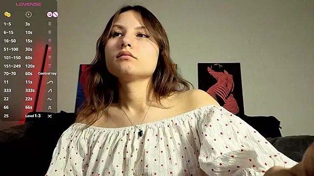 TrixiBell online show from 02-13-26, 05:14