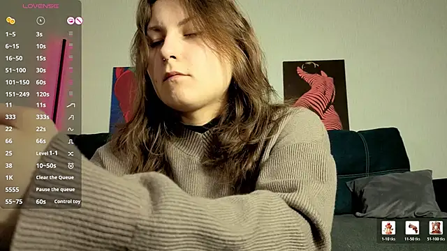 TrixiBell online show from 04-27-26, 04:10