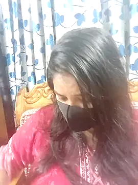 Snapshot of Sofia-0 chatting on 10-22-25, 05:45 Sofia-0 online show from 10-22-25, 05:45