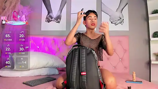 Jim twink online show from 10-07-25, 03:04