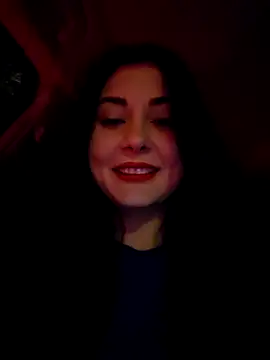 Snapshot of SaraViss20 chatting on 10-12-25, 09:36 SaraViss20 online show from 10-12-25, 09:36