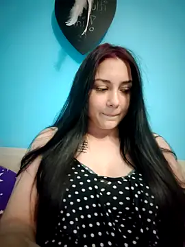 Snapshot of SaraViss20 chatting on 04-14-26, 05:52 SaraViss20 online show from 04-14-26, 05:52