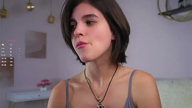 Snapshot of EleneButton chatting on 11-09-25, 01:15 EleneButton online show from 11-09-25, 01:15