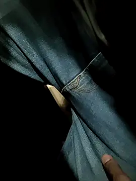 Snapshot of arsh_couple chatting on 09-14-25, 07:29 arsh couple online show from 09-14-25, 07:29