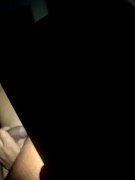 Snapshot of arsh_couple chatting on 10-20-25, 06:30 arsh couple online show from 10-20-25, 06:30