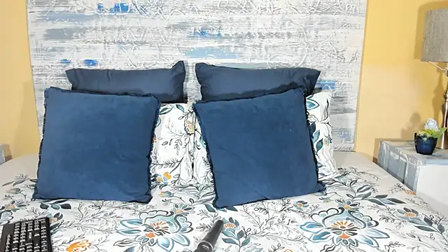 Jess555 online show from 11-26-25, 08:48