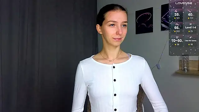 Snapshot of Made_for_Love chatting on 09-26-25, 02:10 Made for Love online show from 09-26-25, 02:10