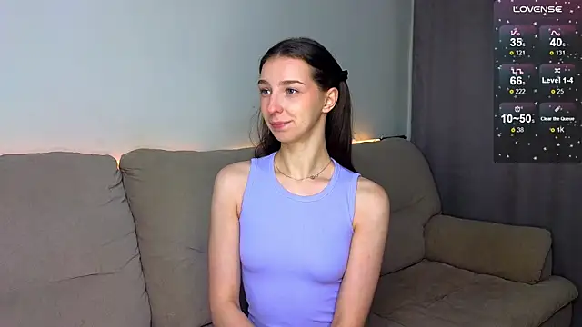 Snapshot of Made_for_Love chatting on 11-17-25, 02:12 Made for Love online show from 11-17-25, 02:12