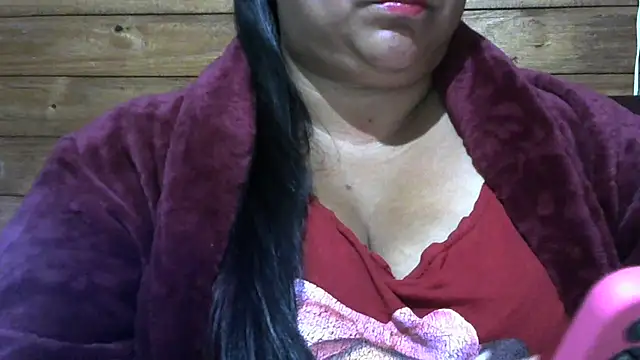 Snapshot of MARRENTINHA34 chatting on 09-08-25, 05:23 MARRENTINHA34 online show from 09-08-25, 05:23