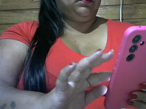 Snapshot of MARRENTINHA34 chatting on 09-21-25, 06:42 MARRENTINHA34 online show from 09-21-25, 06:42