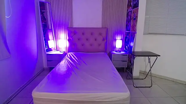 Snapshot of Bonnali_lune chatting on 10-11-25, 10:08 Bonnali lune online show from 10-11-25, 10:08