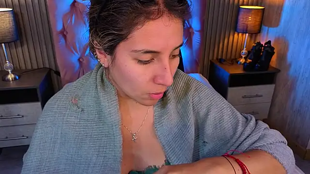 Bonnali lune online show from 04-30-26, 04:30