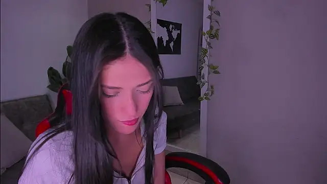 ZoeValencia1 online show from 07-29-26, 01:20