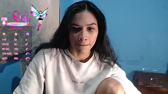 Snapshot of JessGarcia chatting on 09-15-25, 02:28 JessGarcia online show from 09-15-25, 02:28