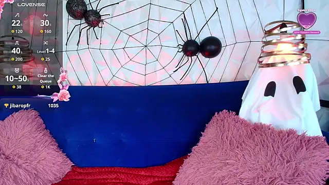 ly lulu online show from 10-10-25, 07:02