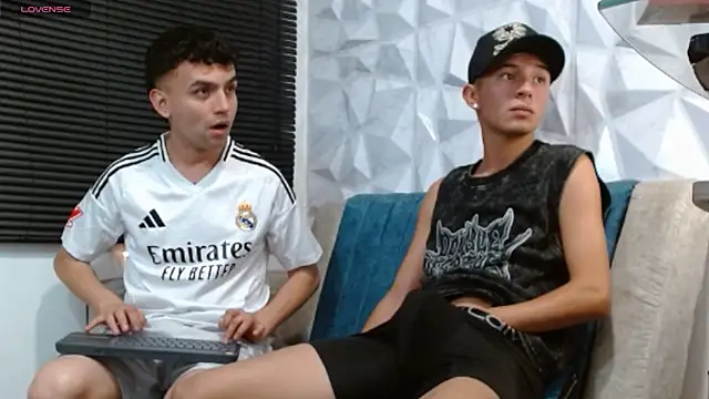 Isaac tan online show from 12-14-25, 03:12