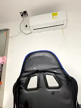 Rousevans  online show from 11-01-25, 04:25