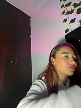 Snapshot of Liawood1 chatting on 09-13-25, 07:19 Liawood1 online show from 09-13-25, 07:19