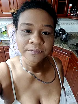 Snapshot of Kymy_marquez chatting on 11-29-25, 04:32 Kymy marquez online show from 11-29-25, 04:32