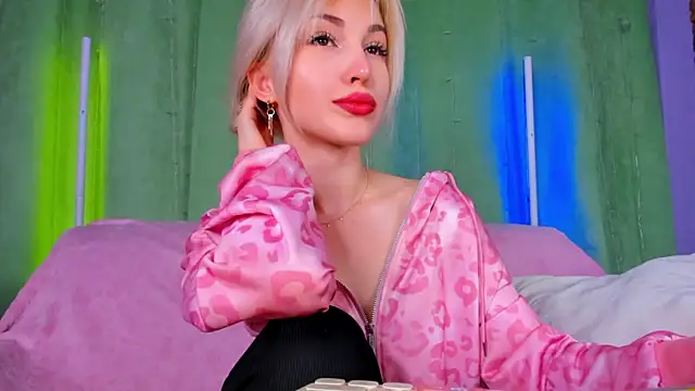 LisaFoxyMe online show from 05-14-26, 01:23