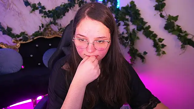 SophieDreamss online show from 11-24-25, 02:39