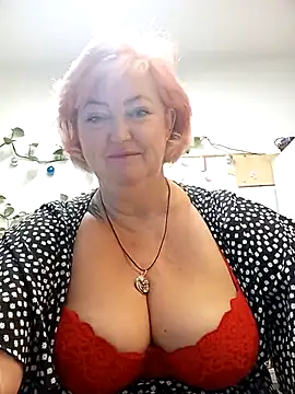 Snapshot of TerezaVelvet chatting on 09-11-25, 05:07 TerezaVelvet online show from 09-11-25, 05:07