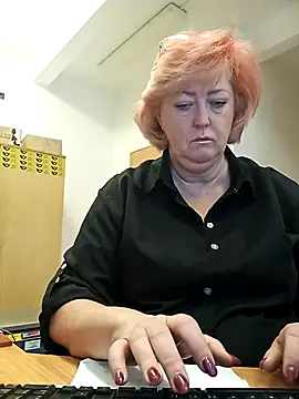 Snapshot of TerezaVelvet chatting on 10-22-25, 06:57 TerezaVelvet online show from 10-22-25, 06:57