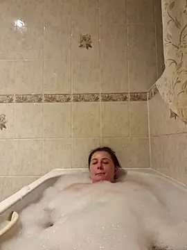 Snapshot of RosieMilff chatting on 11-24-25, 06:29 RosieMilff online show from 11-24-25, 06:29