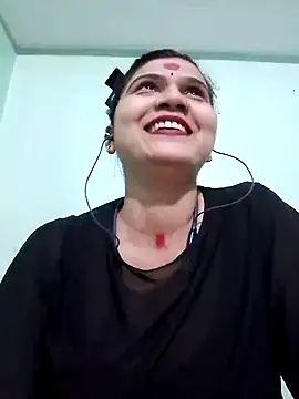 Snapshot of Kavya-Tiwari chatting on 10-23-25, 06:50 Kavya-Tiwari online show from 10-23-25, 06:50