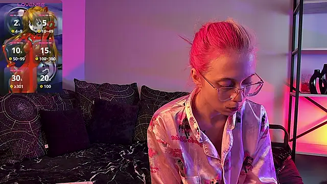 SakuraBliss online show from 10-05-25, 04:27